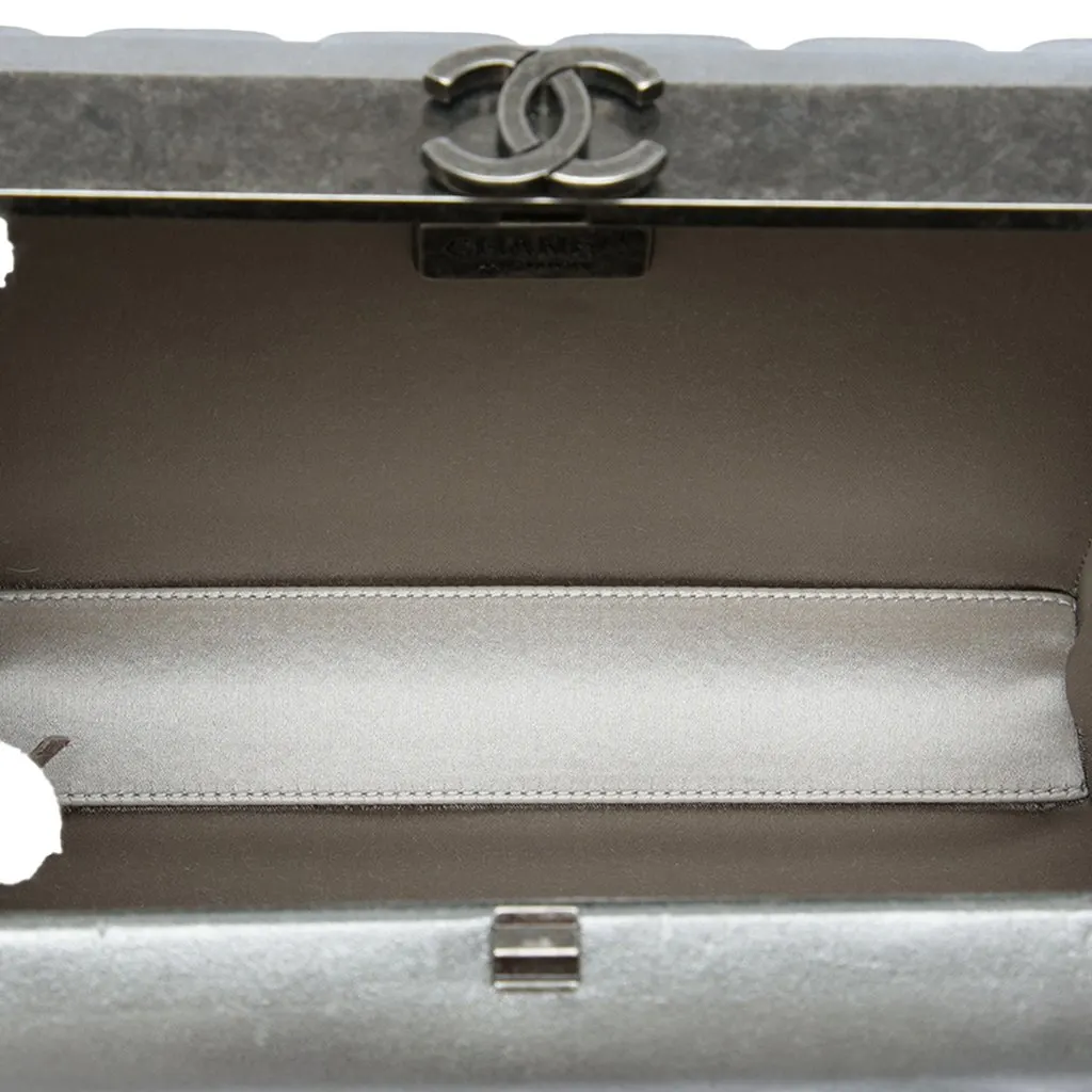 Chanel Chocolate Bar Metallic Lambskin Frame Clutch with Chain Silver Leather Very good - Model View