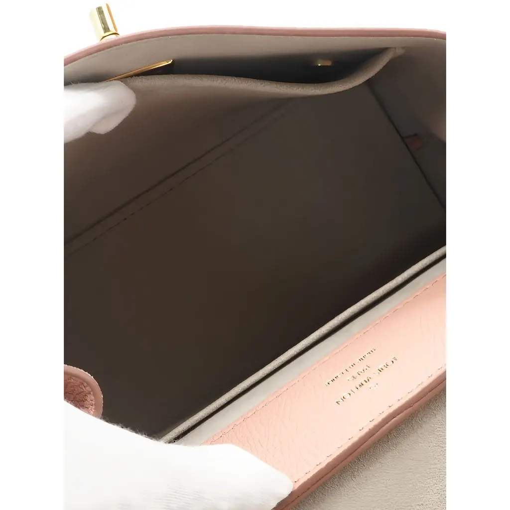 Louis Vuitton Taurillon Mini LockMe Ever Pink Leather Good - Inside View