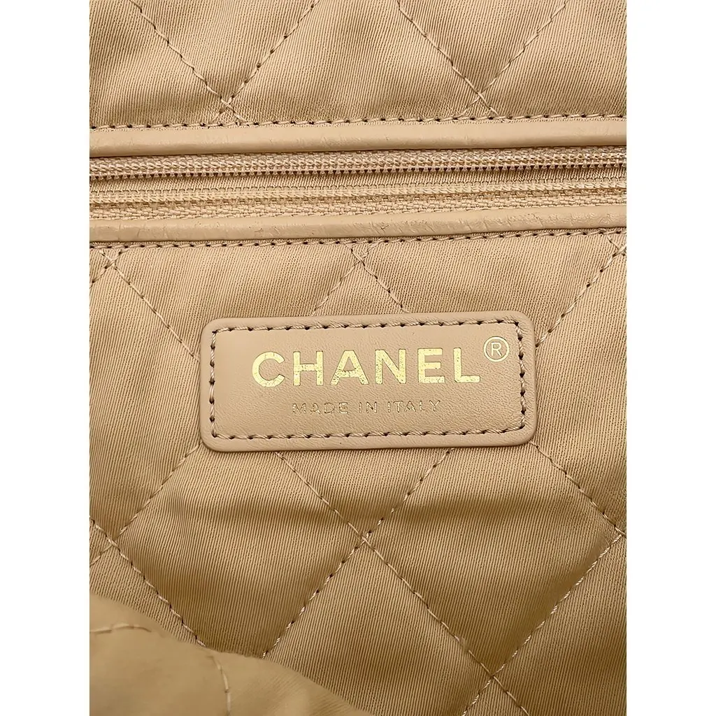 Chanel Small Quilted Shiny Calfskin 22 Handbag White Leather Very good - Box View