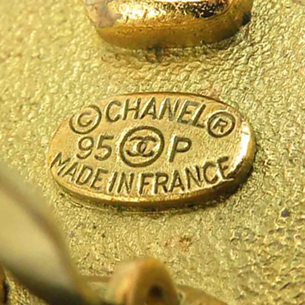 Chanel CC Gold Plated and Enamel Round Clip On Earrings Black Enamel Very good - Box View