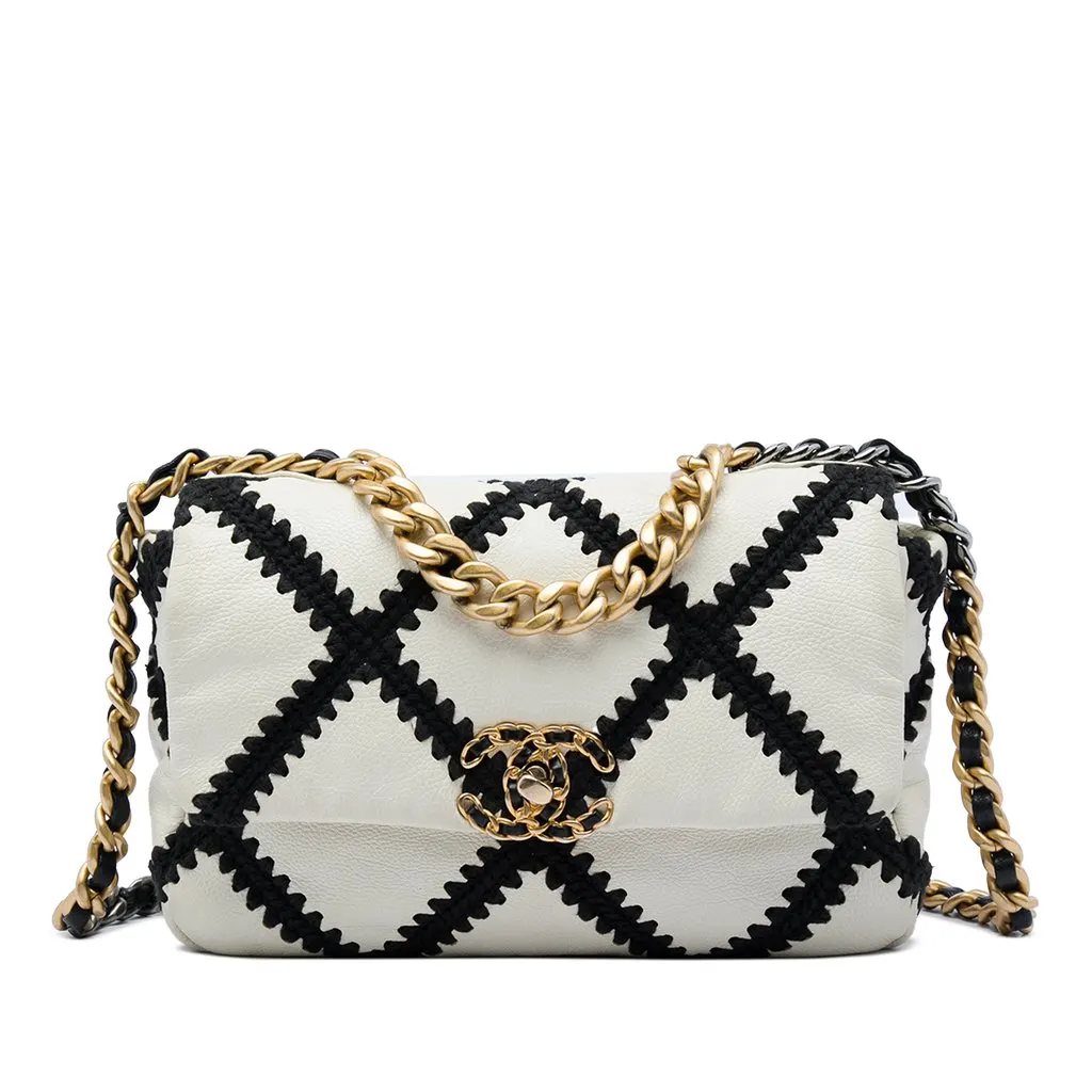 Chanel Medium Crochet Calfskin 19 Flap White Leather Very good - Front View