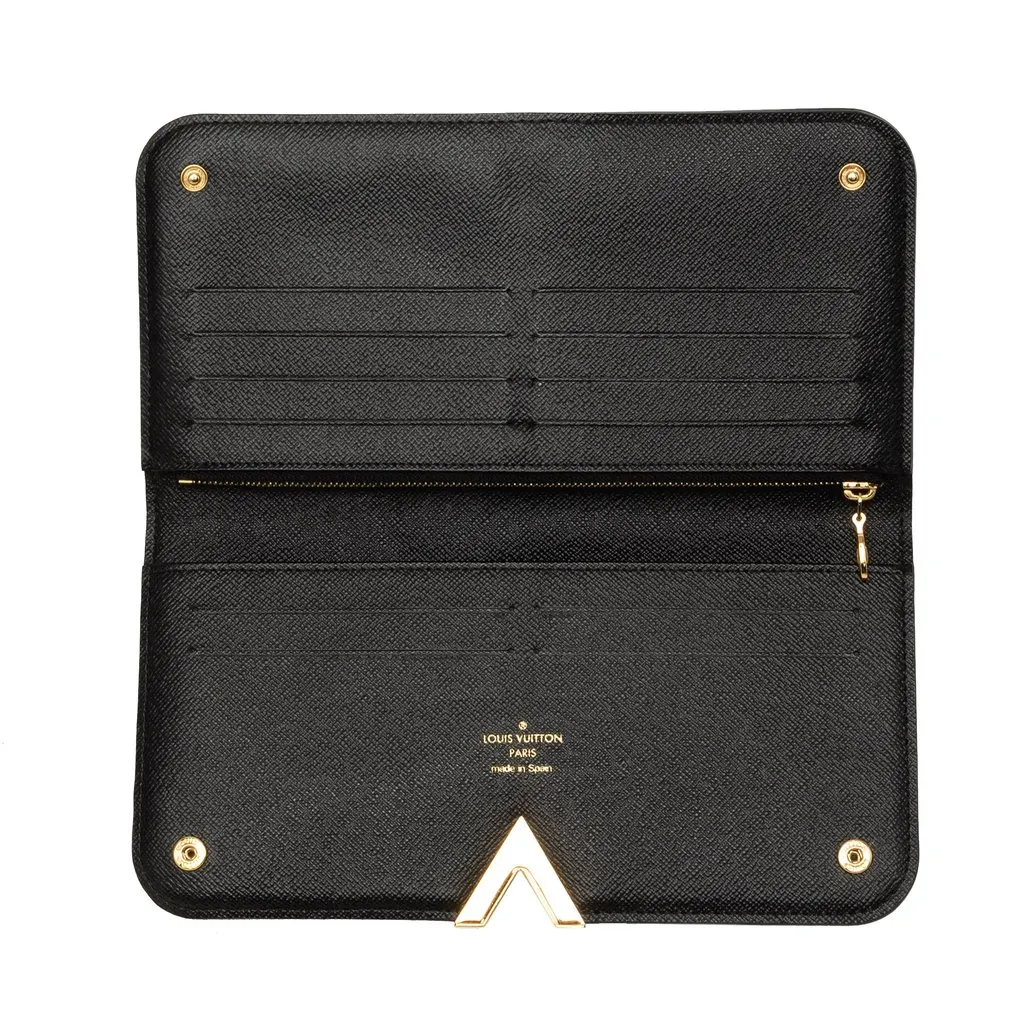 Louis Vuitton Monogram Kimono Wallet Brown Canvas Good - Model View