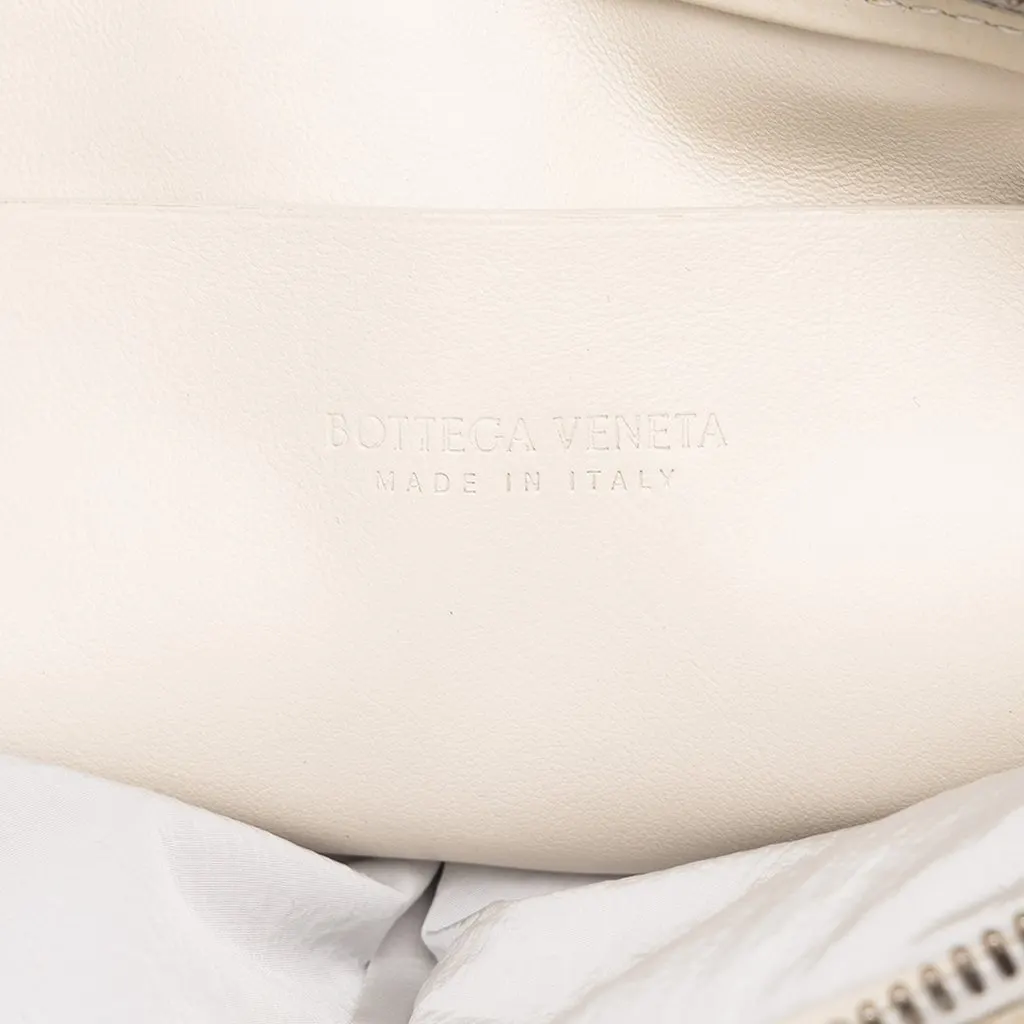 Bottega Veneta Nappa Maxi Intrecciato Padded Square Wristlet Pouch White Leather Very good - Box View