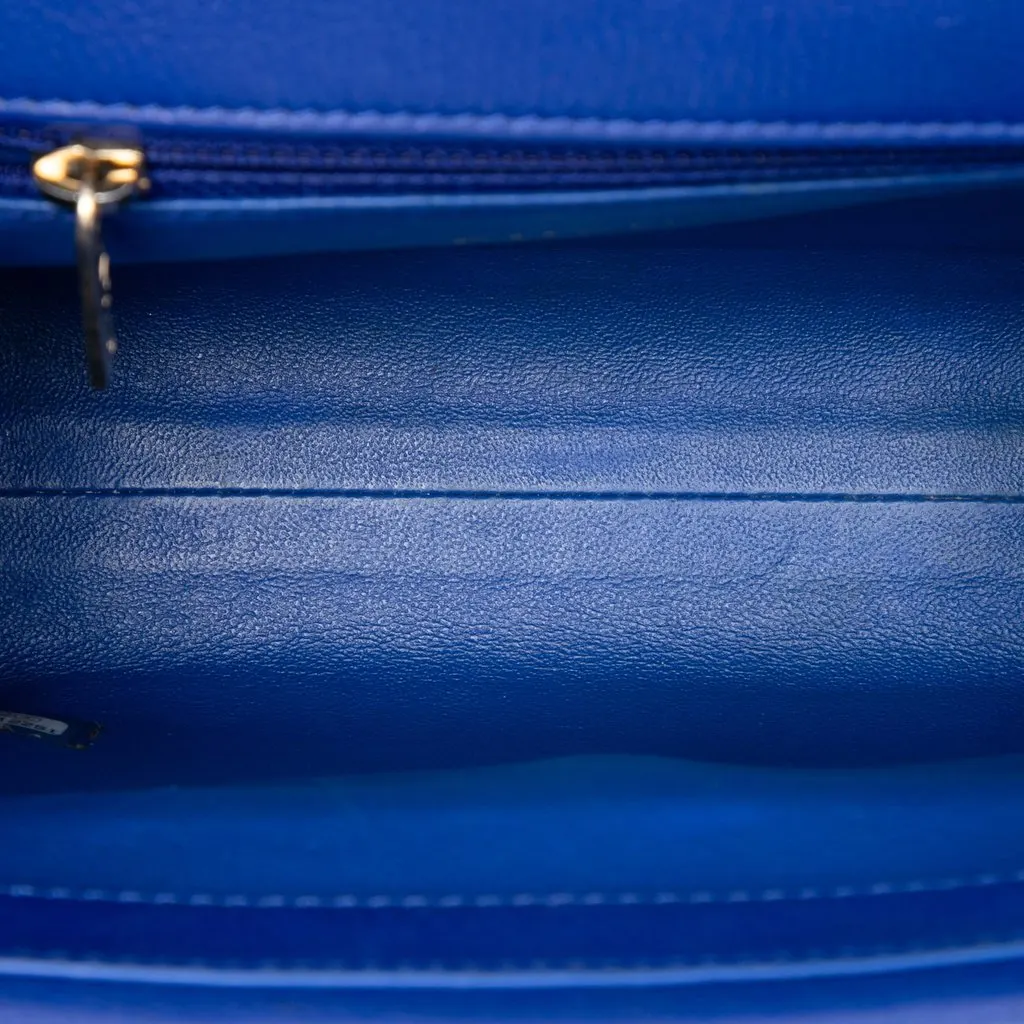 Chanel Small Studded Chevron Calfskin Envelope Double Flap Blue Leather Very good - Model View
