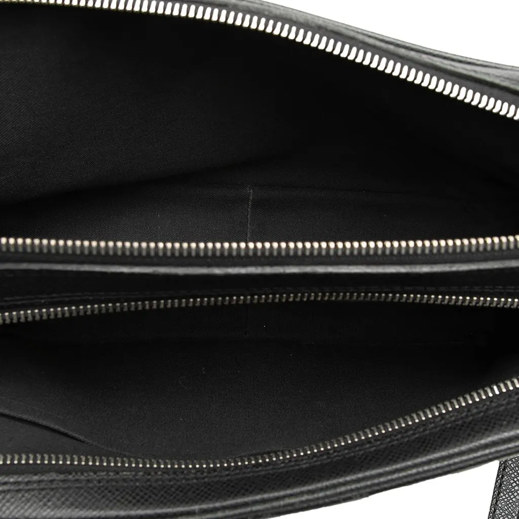 Louis Vuitton Taiga Neo Pavel Black Leather Very good - Model View