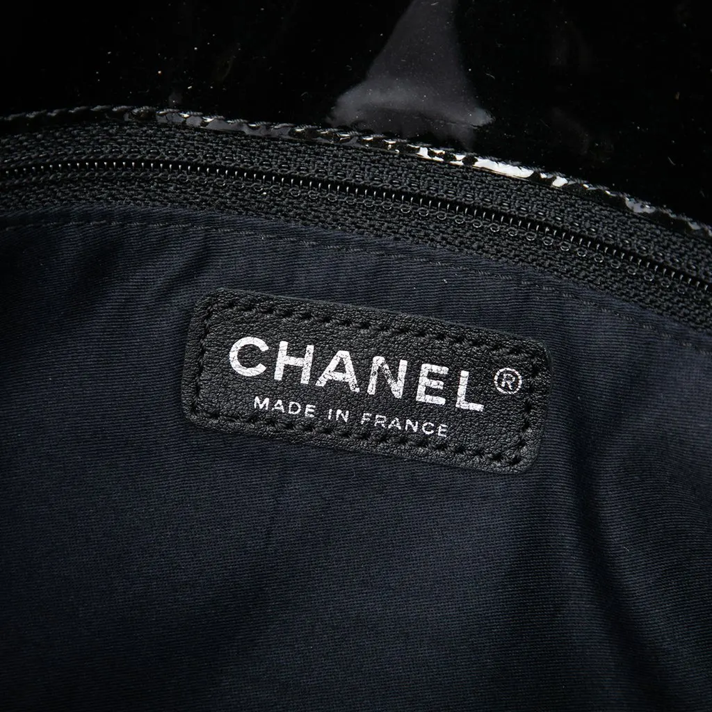 Chanel Large Patent Bon Bon Tote Black Leather Very good - Box View