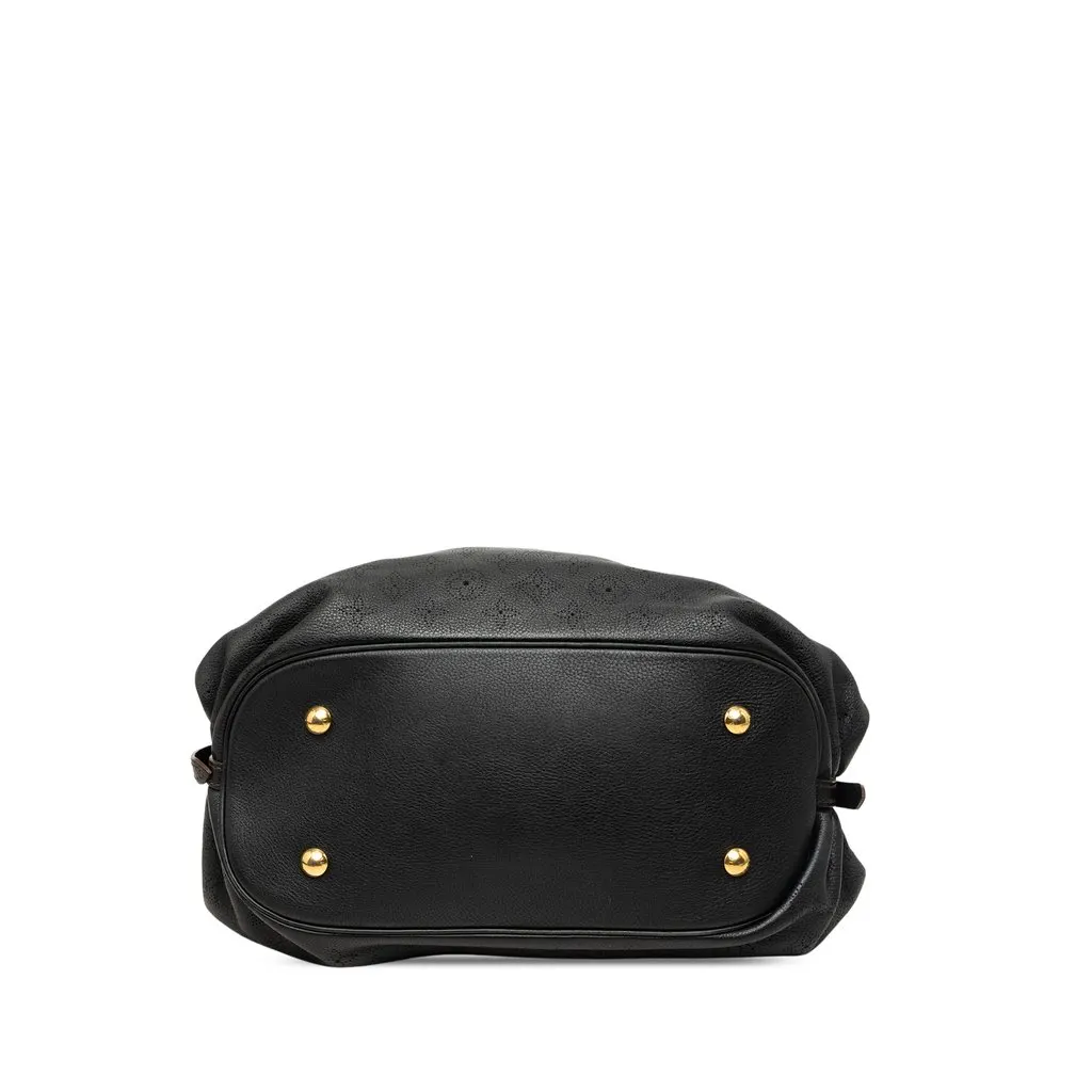 Louis Vuitton Monogram Mahina L Black Leather Good - Inside View