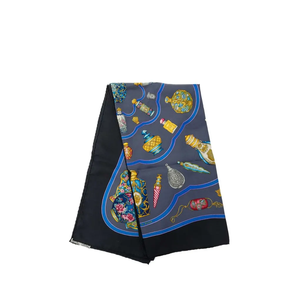 Hermès Qu Importe Le Flacon Silk Scarf 90 Blue Silk Very good - Front View
