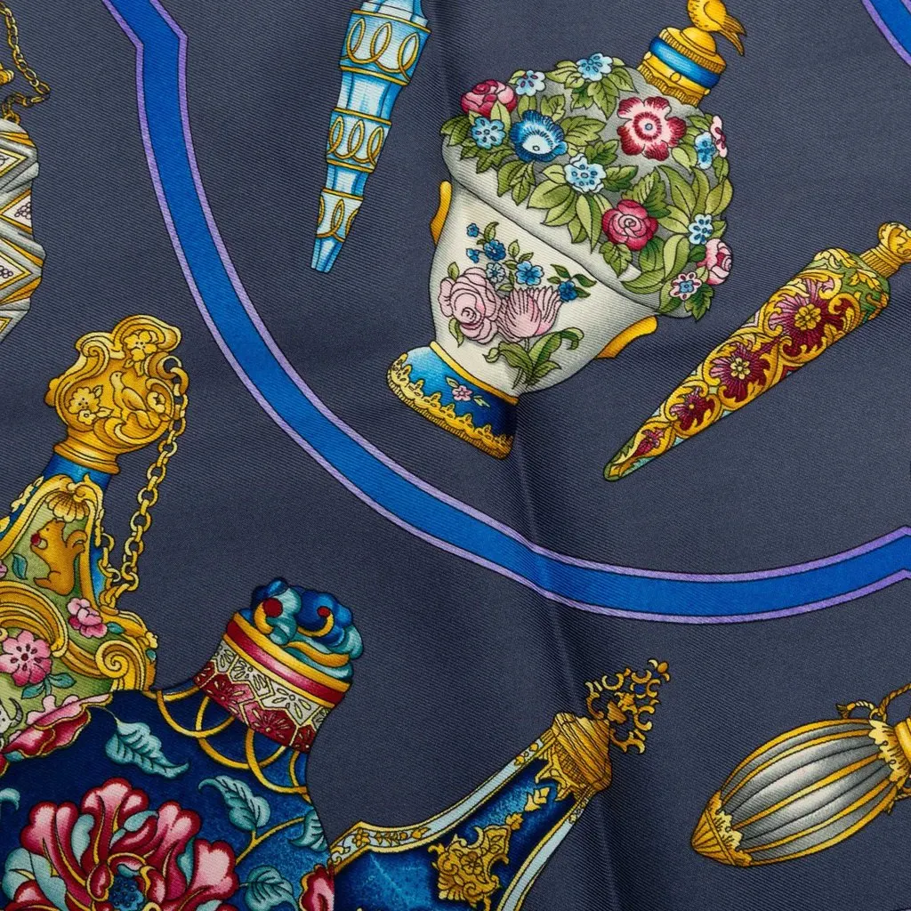 Hermès Qu Importe Le Flacon Silk Scarf 90 Blue Silk Very good - Model View