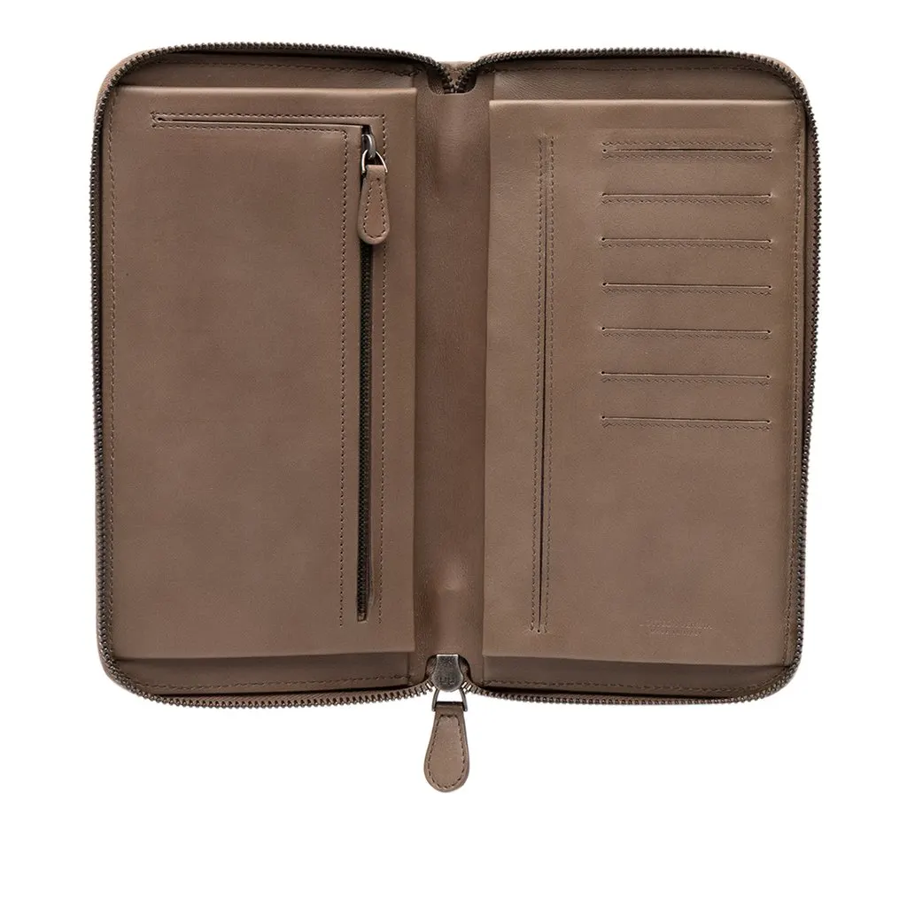 Bottega Veneta Nappa Intrecciato Wallet on Strap Brown Leather Very good - Model View