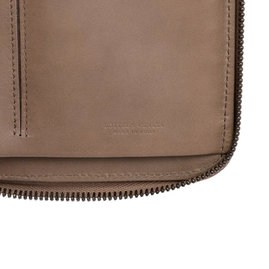 Bottega Veneta Nappa Intrecciato Wallet on Strap Brown Leather Very good - Box View