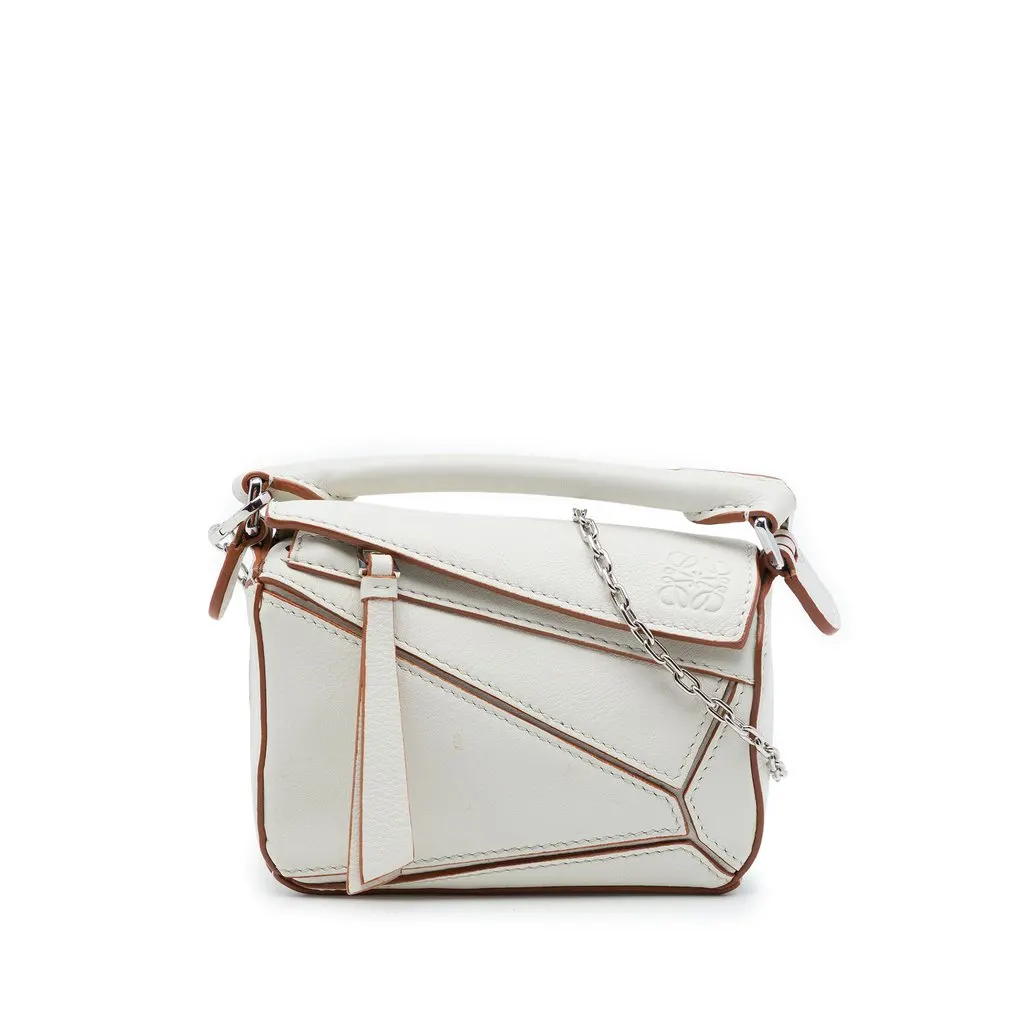 Loewe Nano Calfskin Puzzle Satchel White Leather Very good - Front View