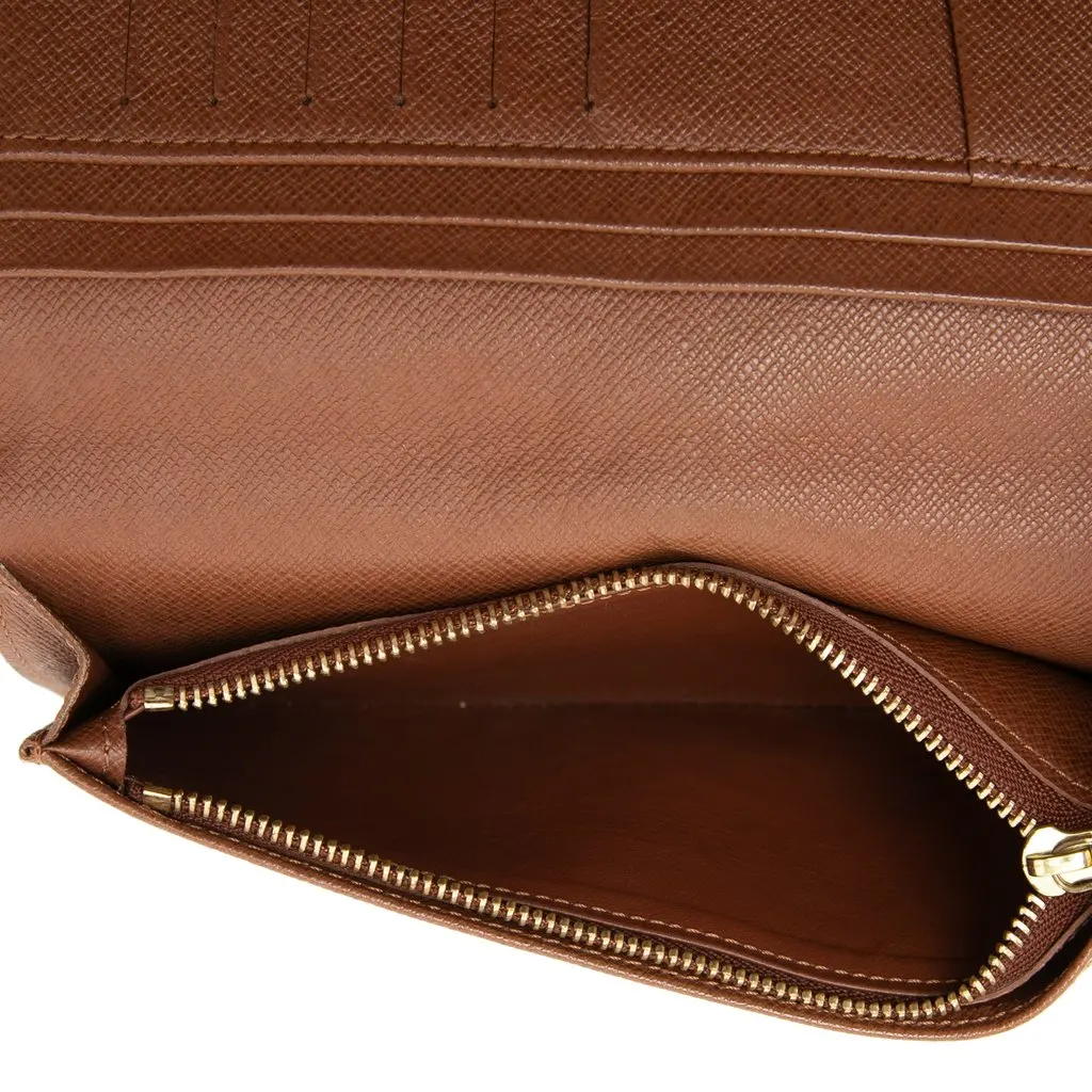 Louis Vuitton Monogram Brazza Long Wallet Brown Very good - Model View