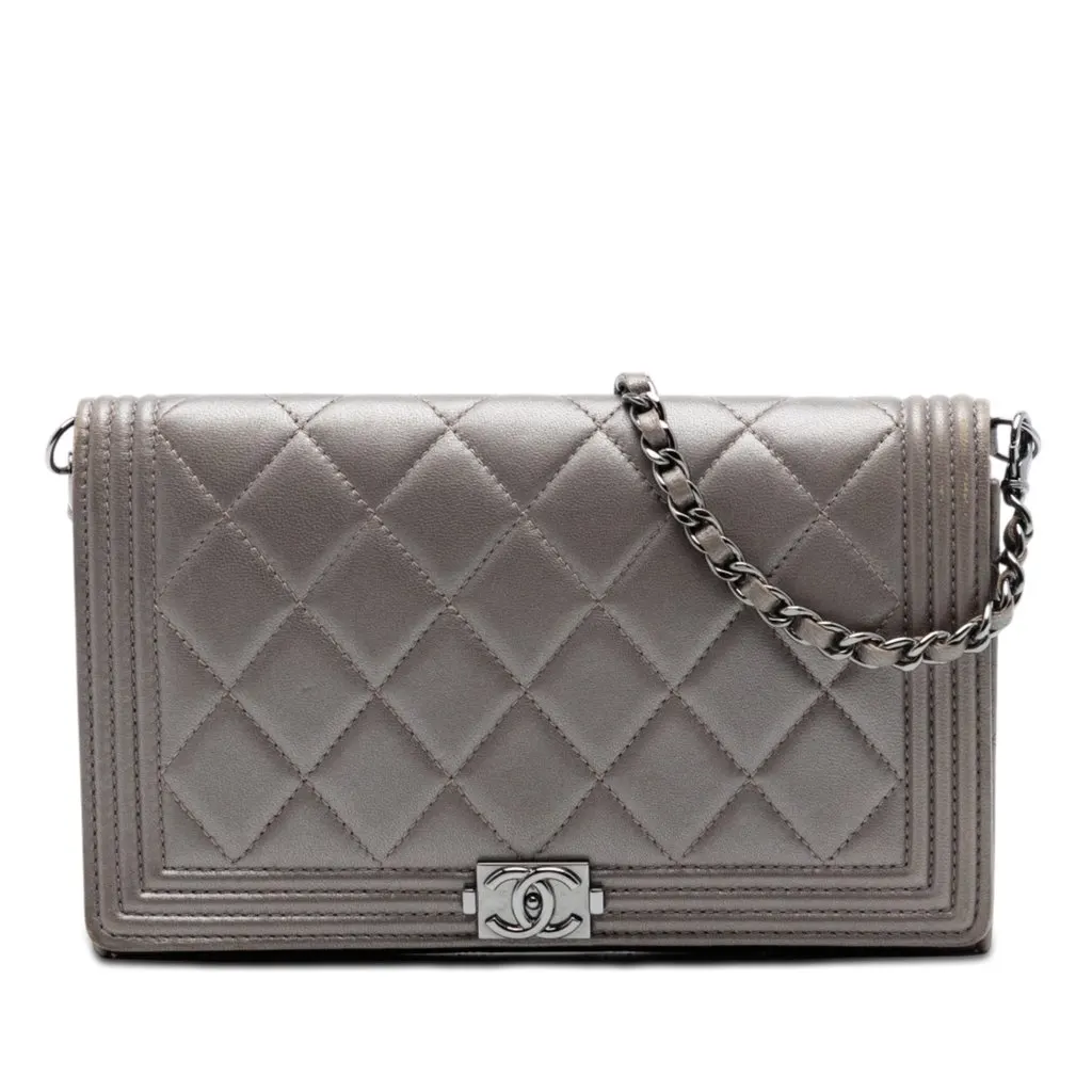 Chanel Quilted Metallic Lambskin Boy Clutch On Chain Brown Leather Very good - Front View