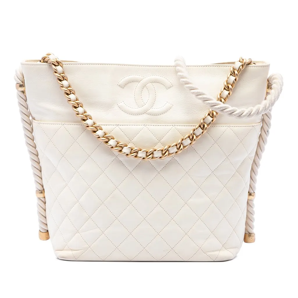 Chanel Crumpled Calfskin En Vogue Rope Satchel White Leather Very good - Front View