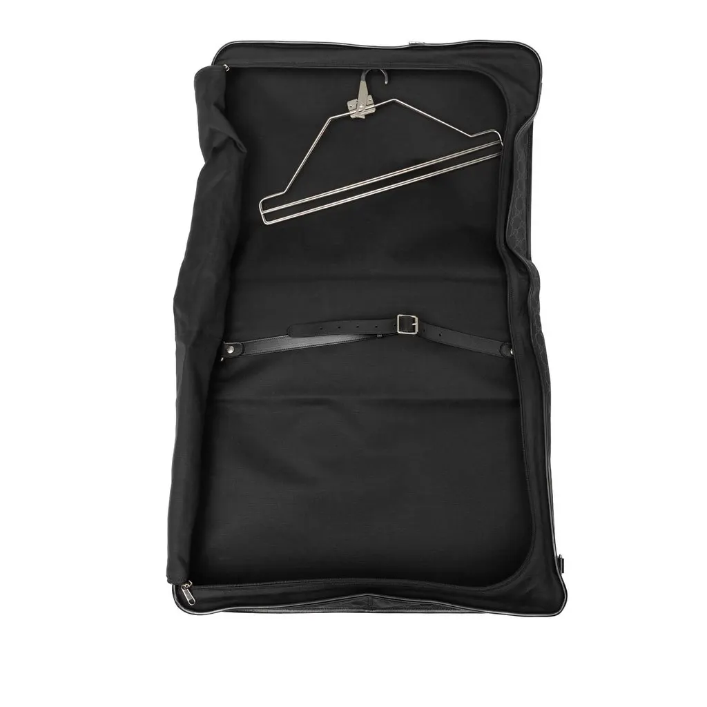 Gucci GG Supreme Retro Interlocking G Garment Bag Black Very good - Model View