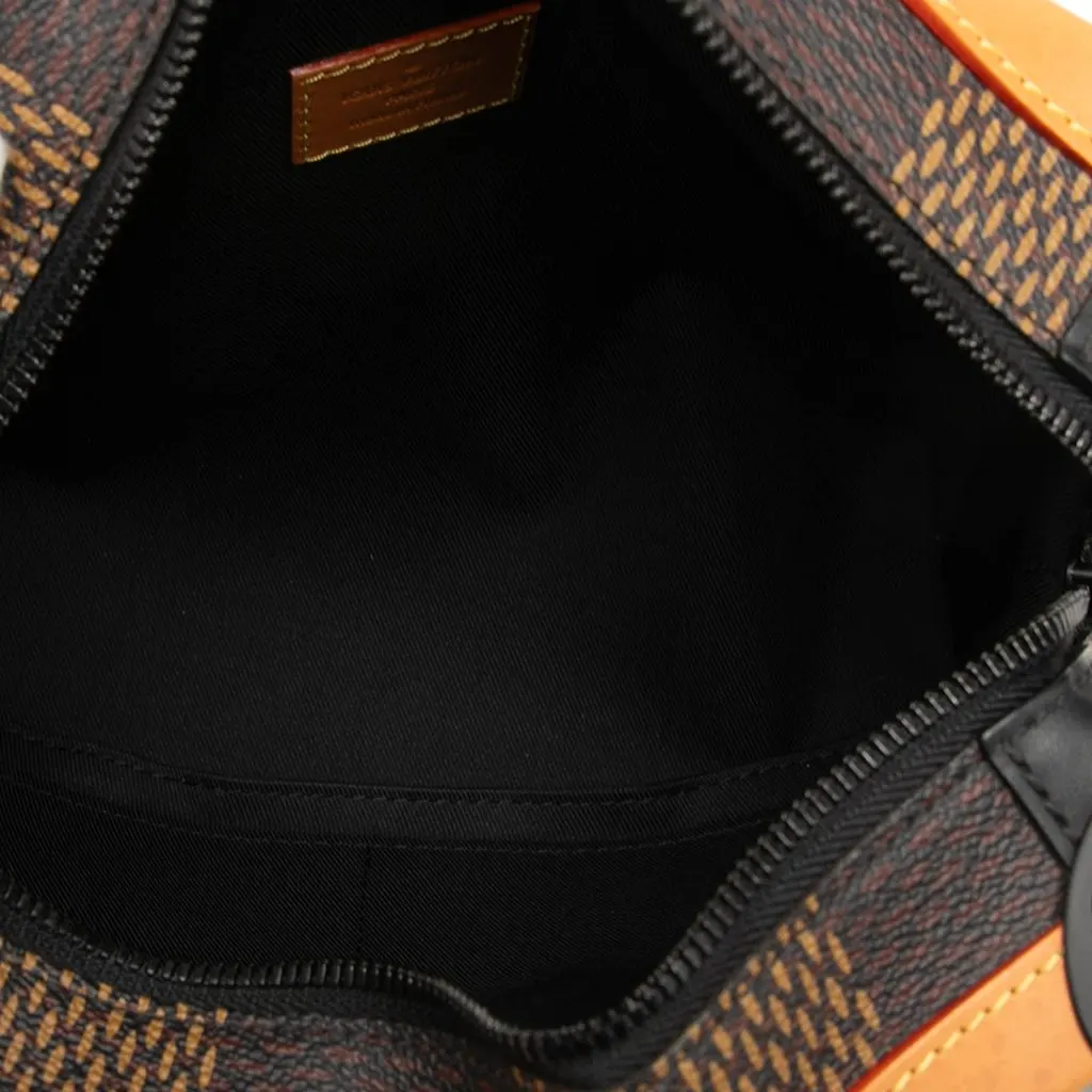 Louis Vuitton Nigo Giant Damier Ebene Monogram Soft Trunk Brown Canvas Very good - Model View