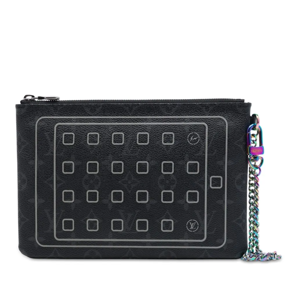 Louis Vuitton Monogram Eclipse Flash Fragment iPad Case Black Very good - Front View