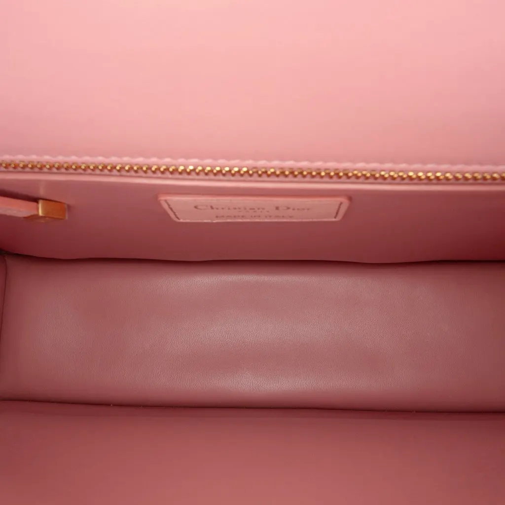 Dior Ombre Calfskin 30 Montaigne Box Bag Pink Leather Good - Model View
