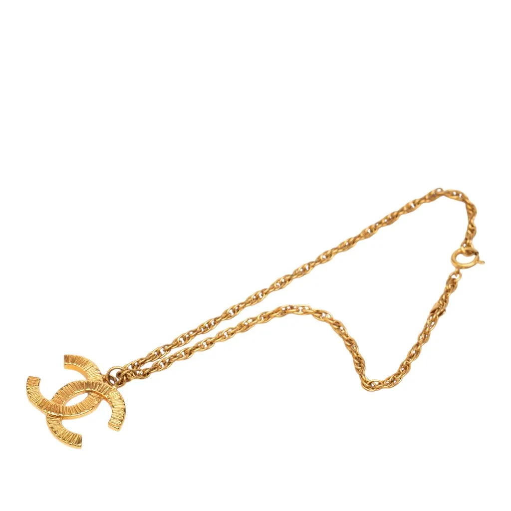 Chanel CC Gold Plated Pendant Necklace Gold Metal Very good - Front View
