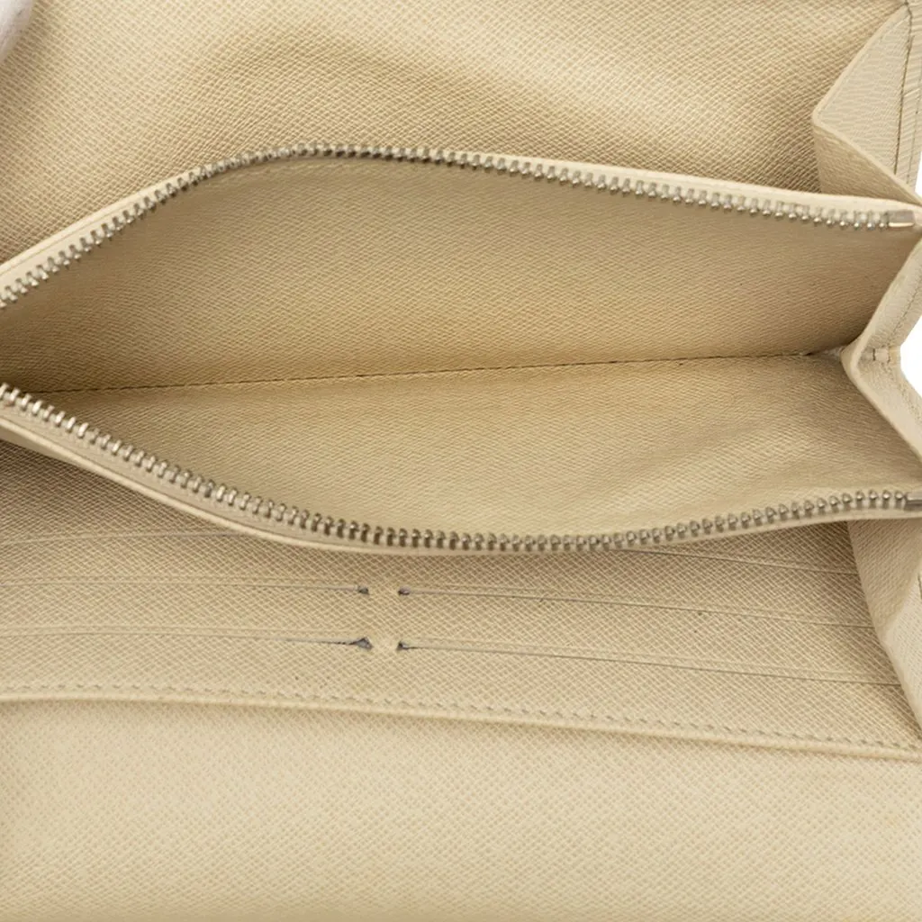 Louis Vuitton Epi Sarah Long Wallet White Leather Good - Model View