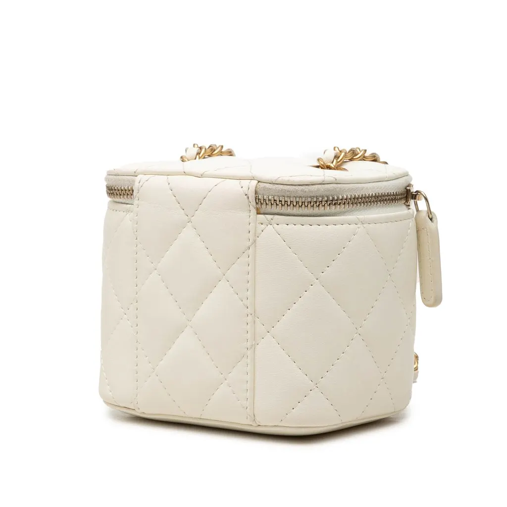 Chanel Mini CC Quilted Lambskin Pearl Crush Vanity Case With Chain White Leather Very good - Back View