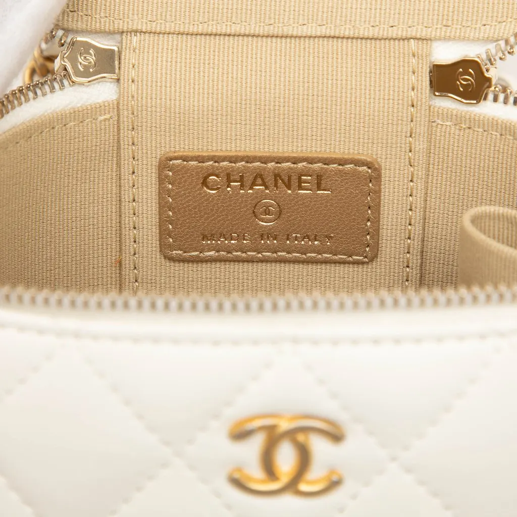 Chanel Mini CC Quilted Lambskin Pearl Crush Vanity Case With Chain White Leather Very good - Box View