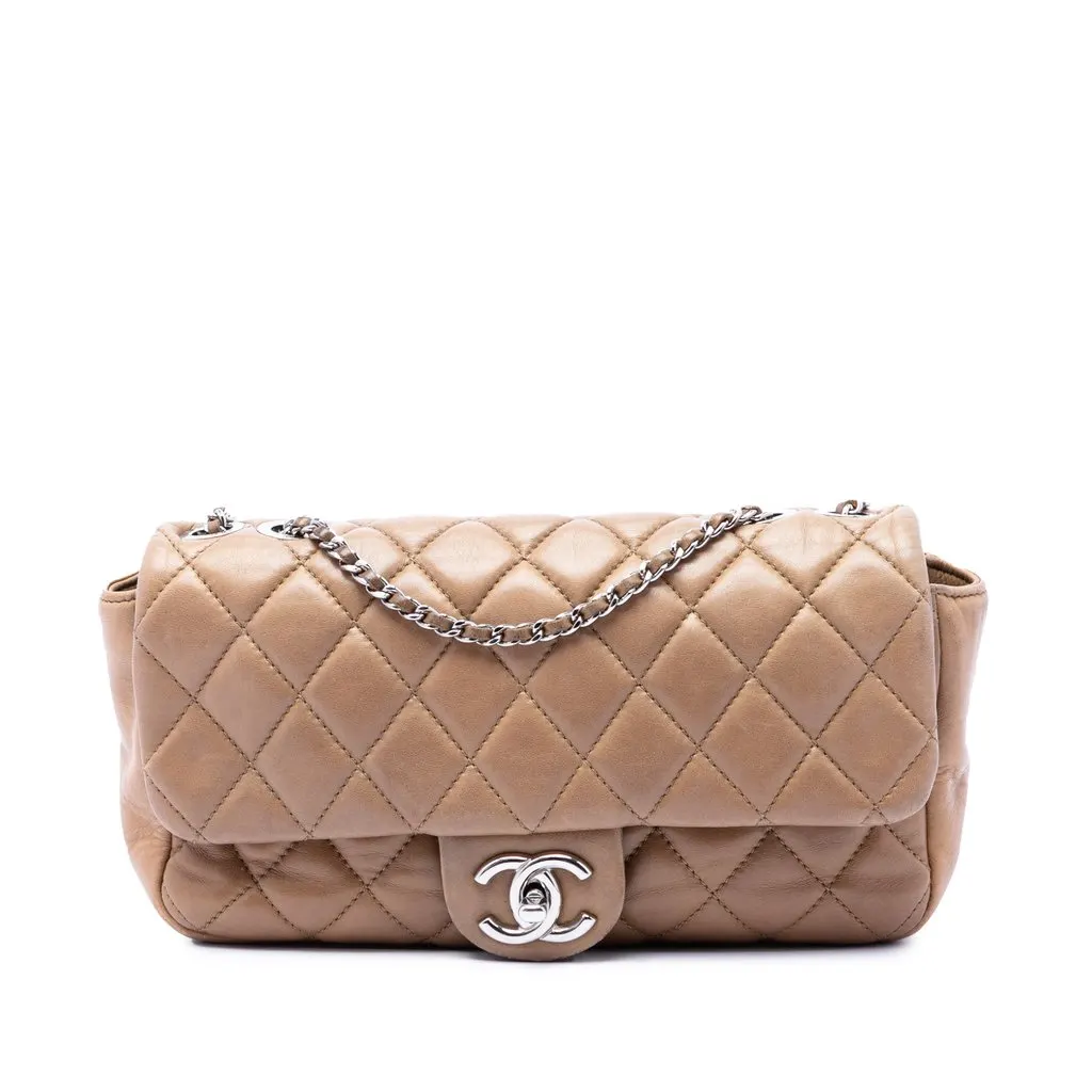 Chanel Medium Quilted Lambskin Coco Rain Flap Brown Leather Very good - Front View