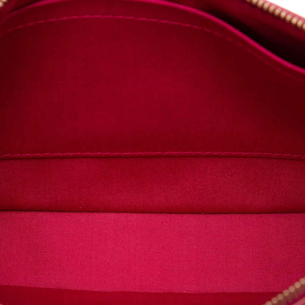 Louis Vuitton Monogram Vernis Pochette Accessoires Red Leather Very good - Model View