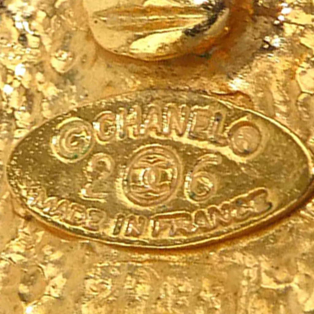 Chanel CC Gold Plated Crown Oval Clip On Earrings Gold Metal Very good - Box View