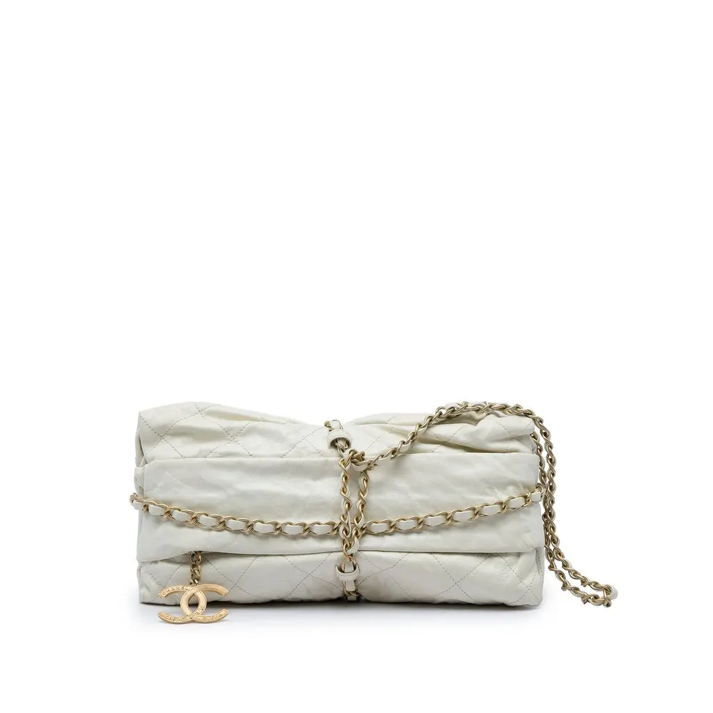 Chanel Quilted Calfskin Midnight Swim Baluchon Bag White Leather Very good - Front View