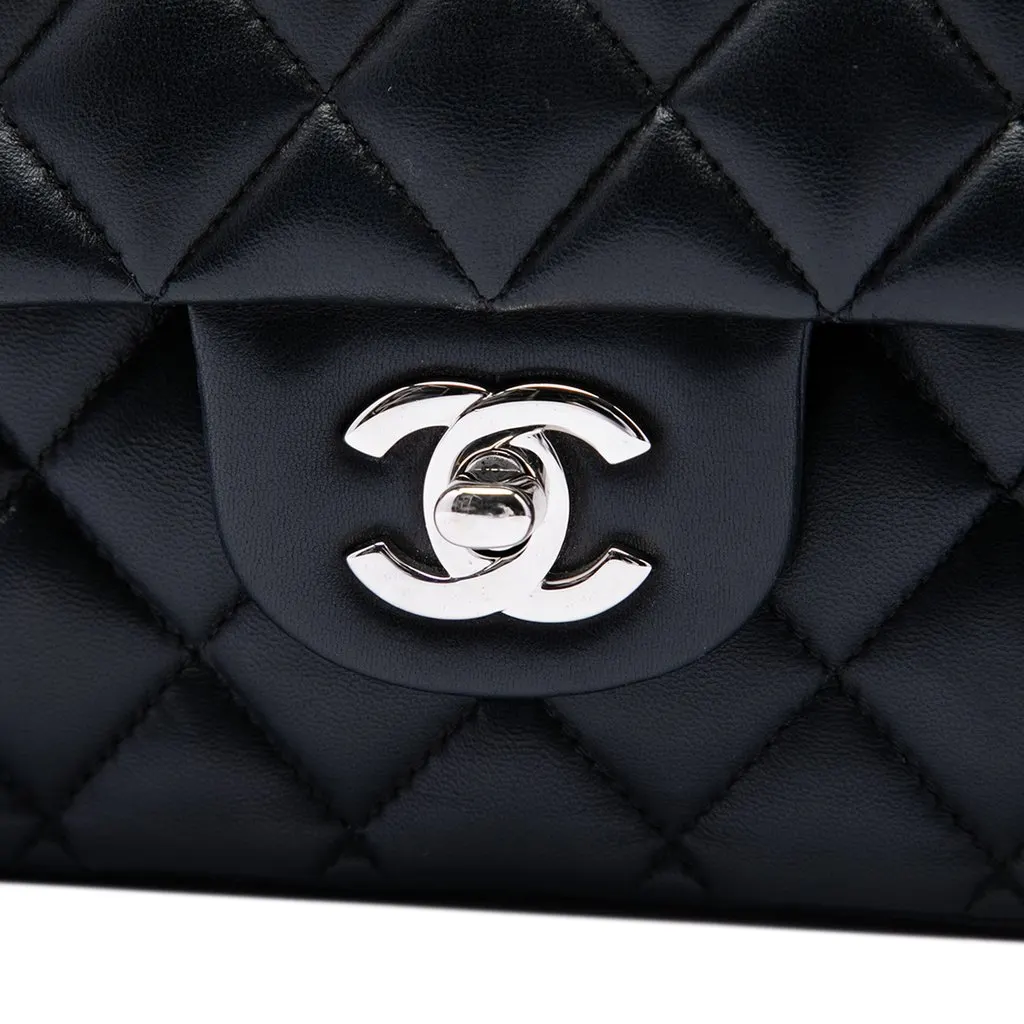 Chanel Medium Classic Lambskin Double Flap Black Leather Very good - Box View
