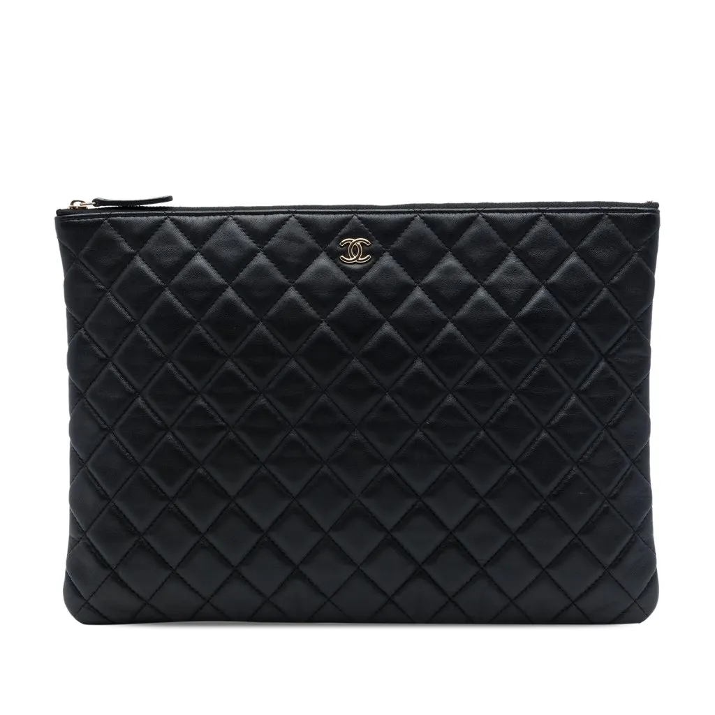 Chanel Large Quilted Lambskin O Case Clutch Black Leather Very good - Front View