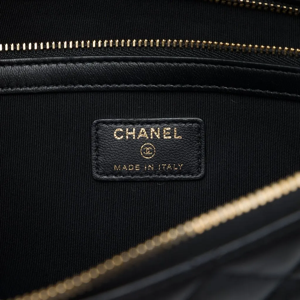 Chanel Large Quilted Lambskin O Case Clutch Black Leather Very good - Box View