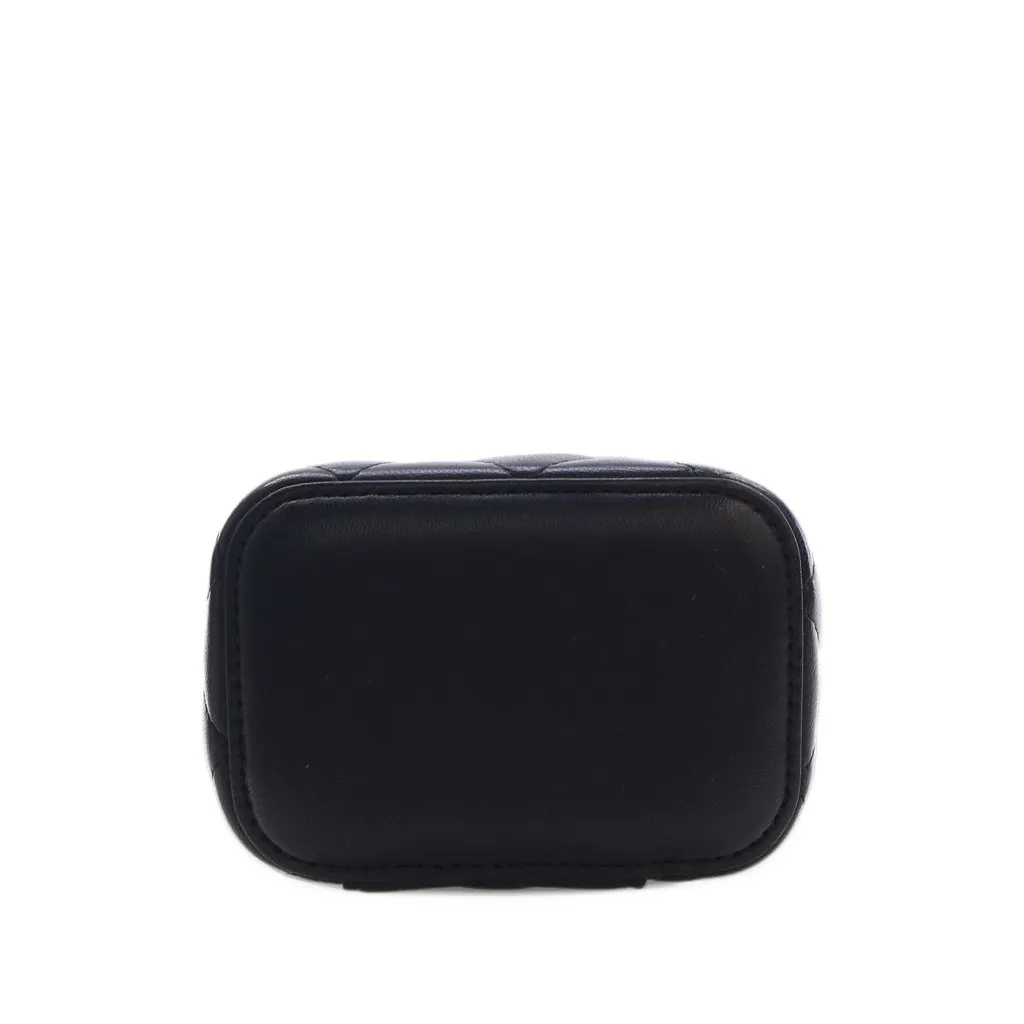 Chanel Mini CC Quilted Lambskin Top Handle Vanity Case With Chain Black Leather Very good - Inside View