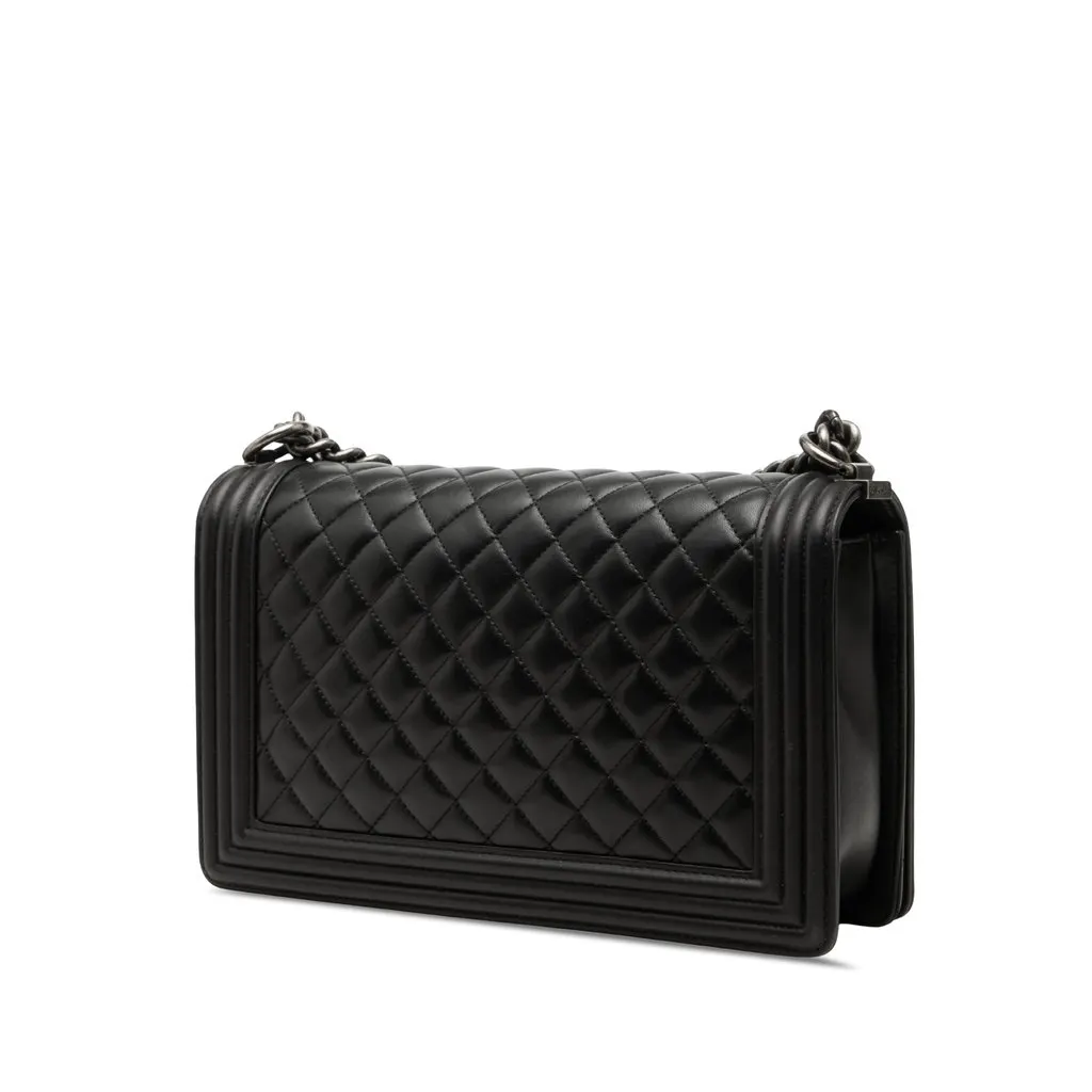 Chanel Medium Quilted Lambskin Boy Flap Black Leather Very good - Back View