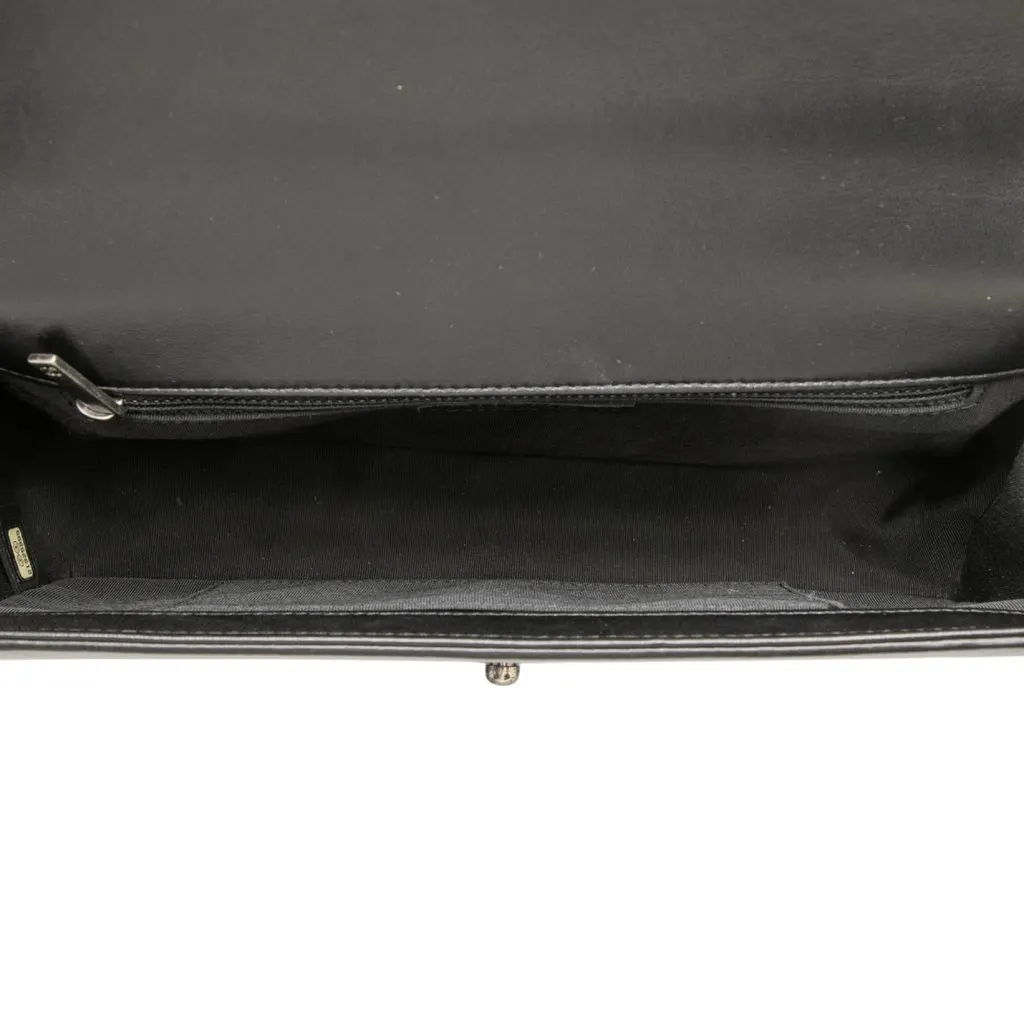 Chanel Medium Quilted Lambskin Boy Flap Black Leather Very good - Model View