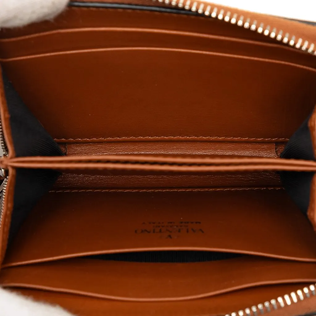 Valentino Leather VLogo Wallet On Strap Brown Leather Very good - Model View