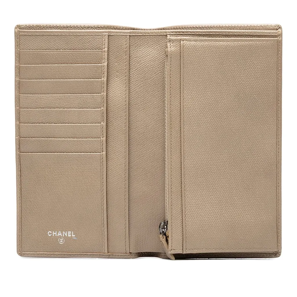 Chanel CC Calfskin Button Bifold Long Wallet Gold Leather Very good - Model View