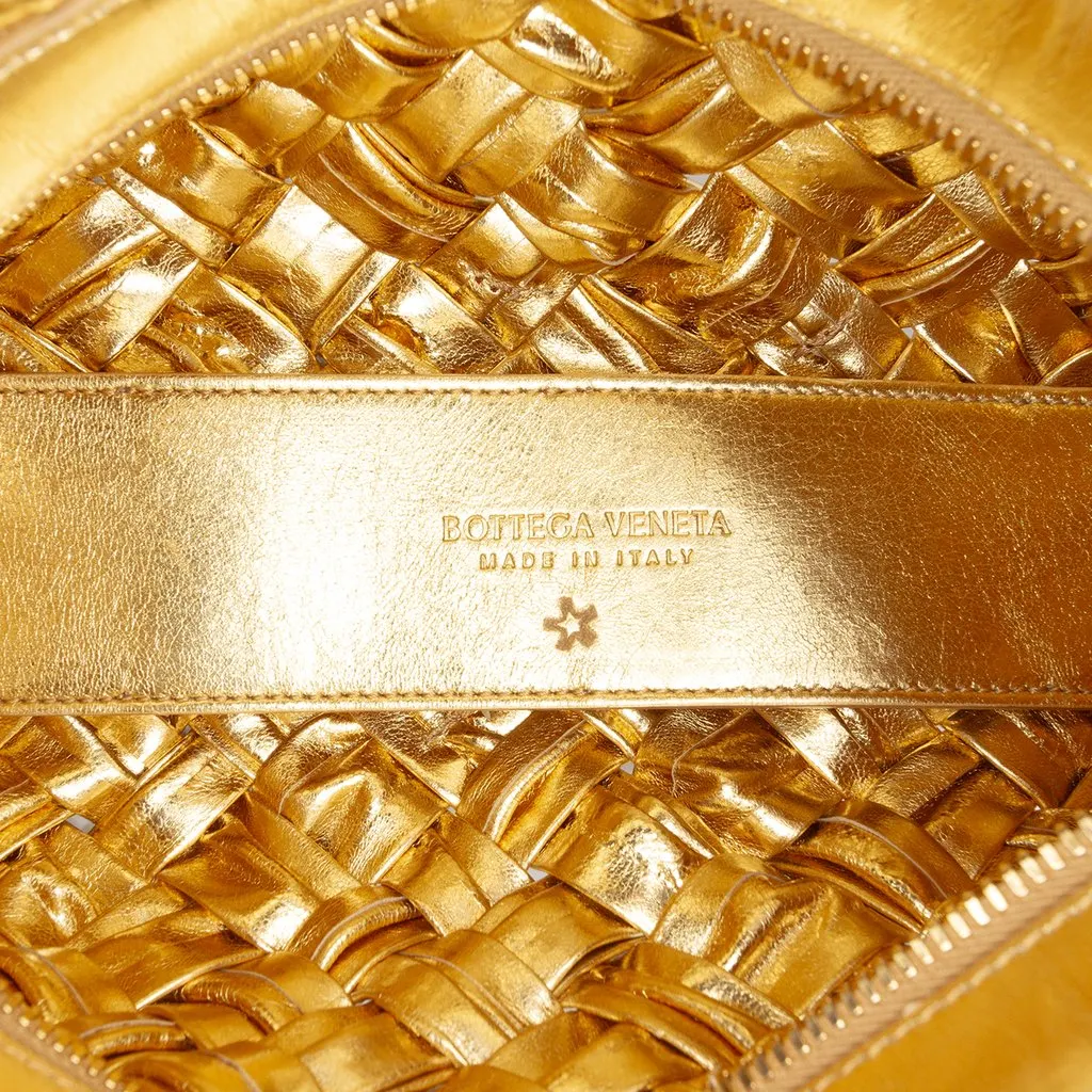 Bottega Veneta Metallic Lambskin Intrecciato Kalimero Cha Cha Shoulder Bag Gold Leather Very good - Model View