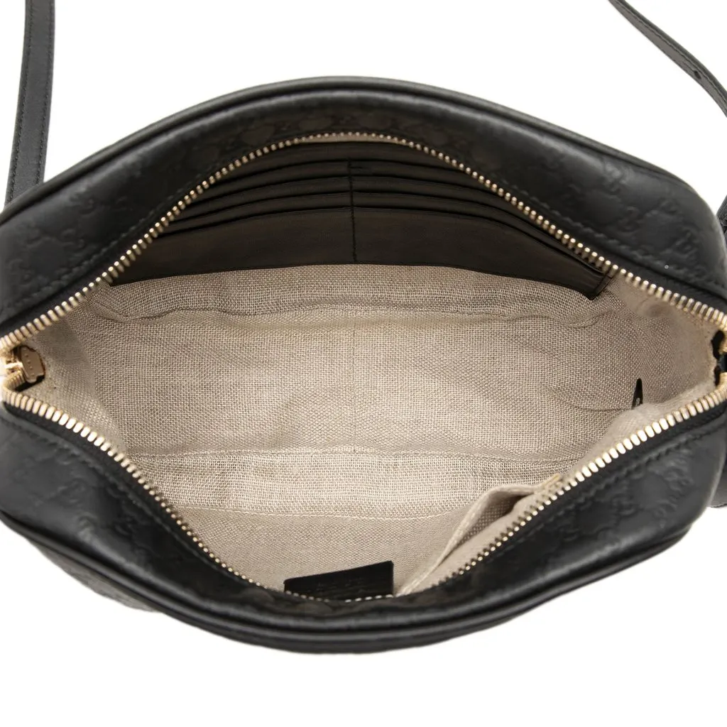 Gucci Microguccissima Bree Crossbody Black Leather Good - Model View