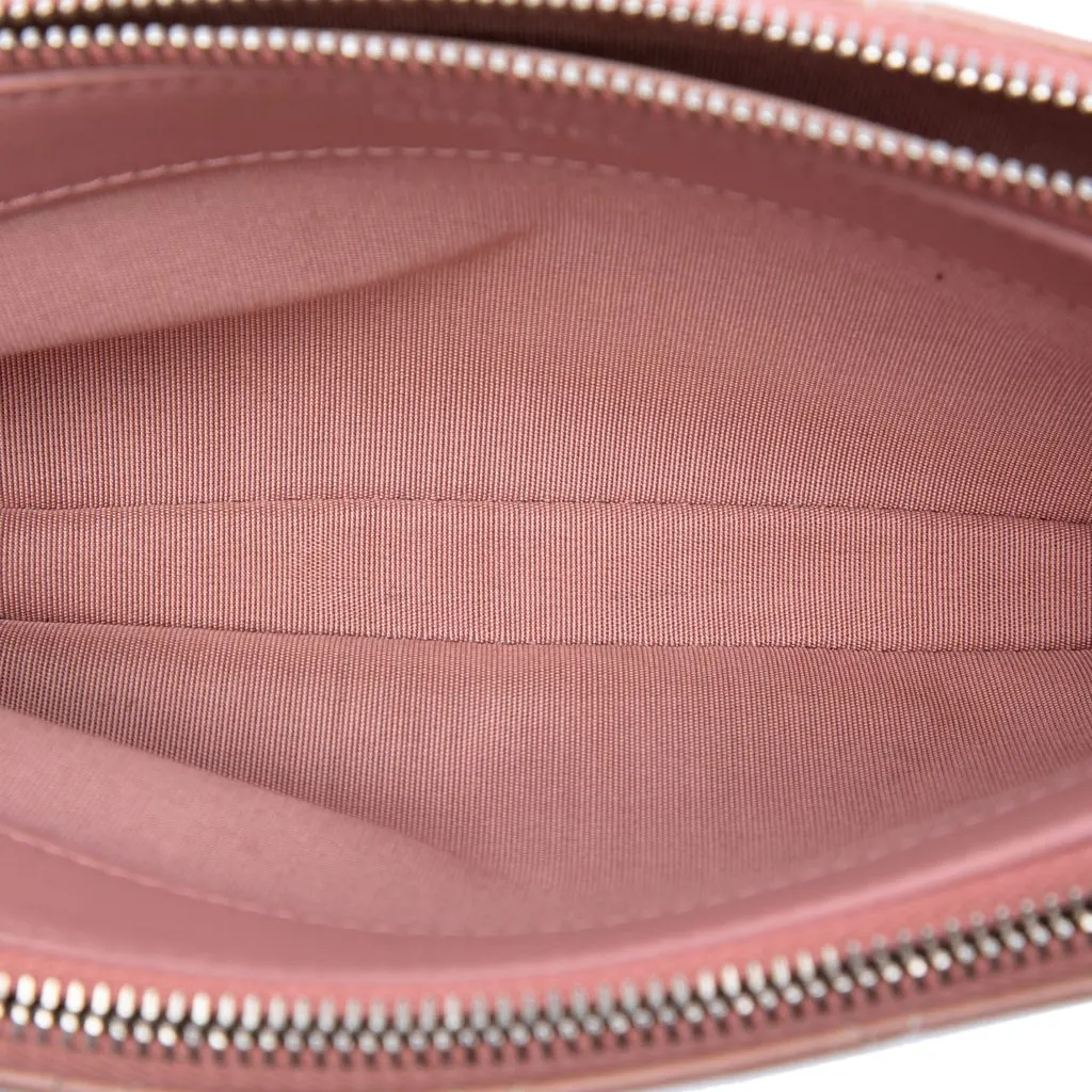 Chanel Ombre Calfskin Double Zip Clutch On Chain Pink Leather Very good - Model View