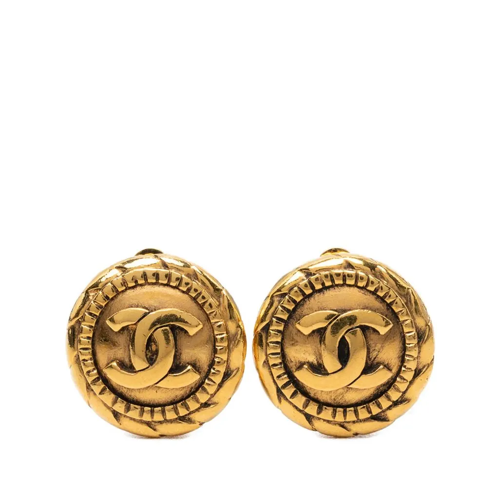 Chanel CC Gold Plated Round Clip On Earrings Gold Metal Very good - Front View