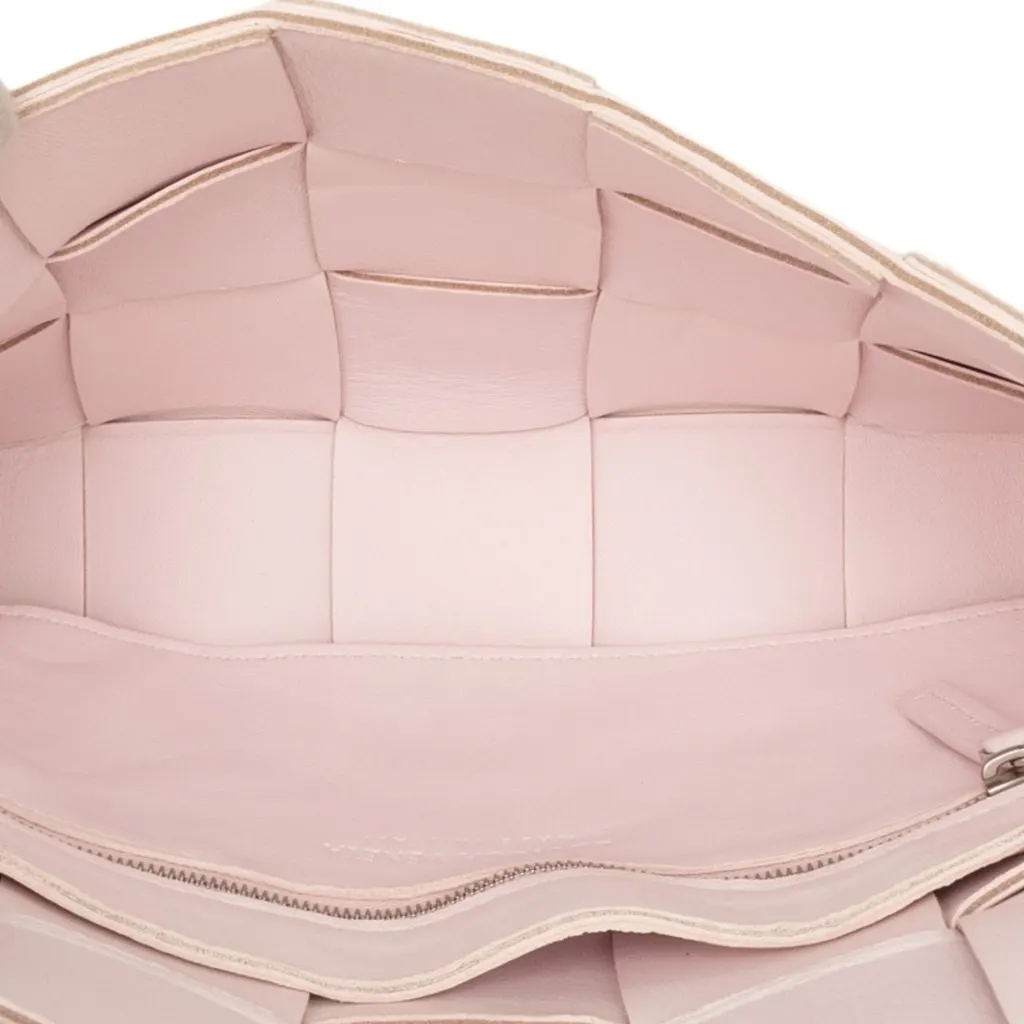 Bottega Veneta Nappa Intrecciato Cassette Crossbody Pink Leather Very good - Model View