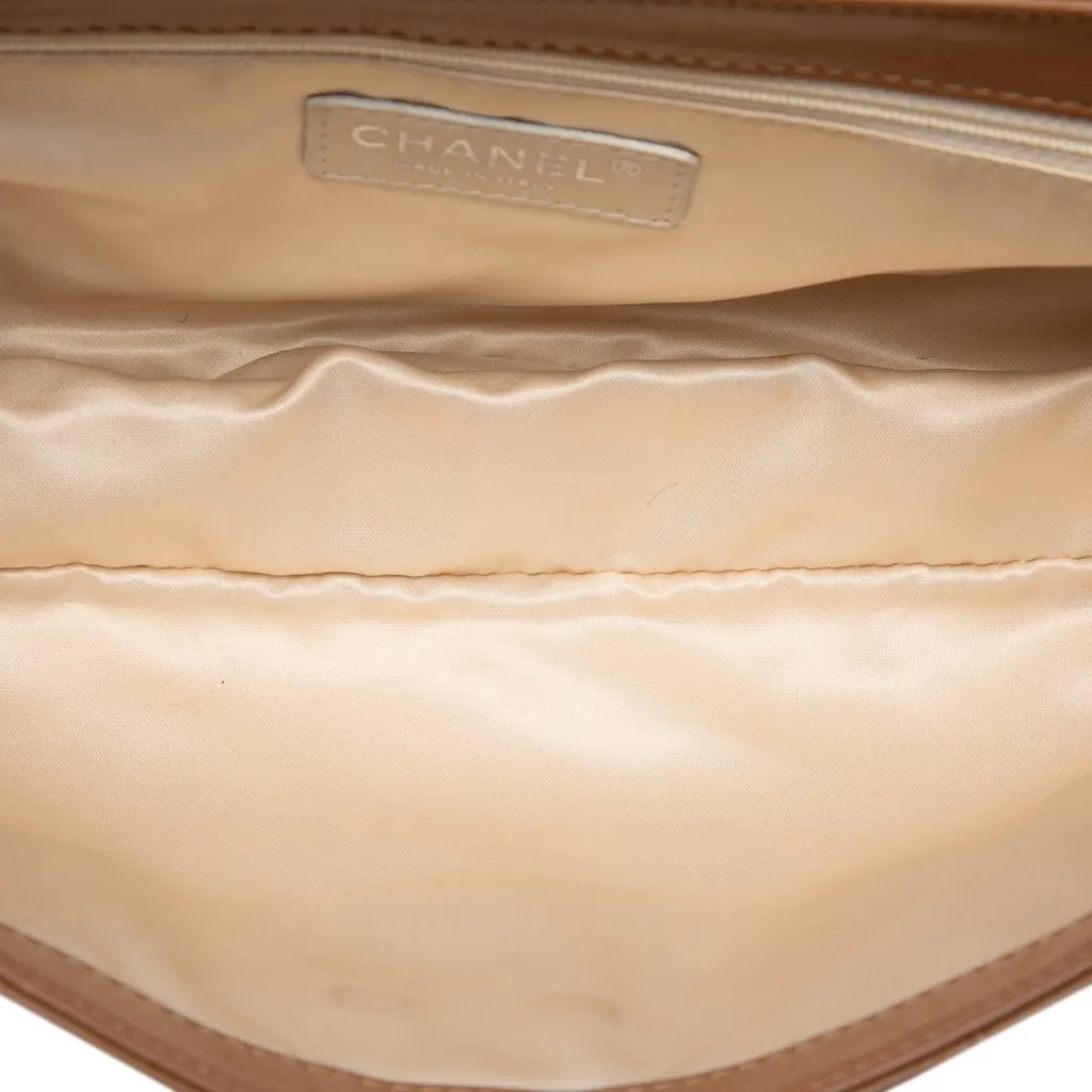 Chanel Quilted Aged Lambskin Reissue 2.55 East West Flap Brown Leather Very good - Model View