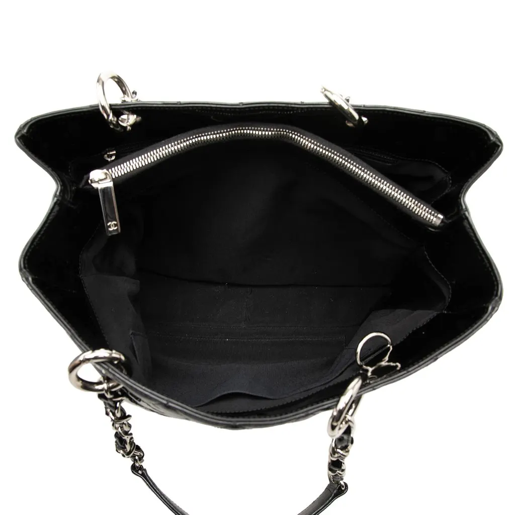 Chanel Patent Grand Shopping Tote Black Leather Very good - Model View