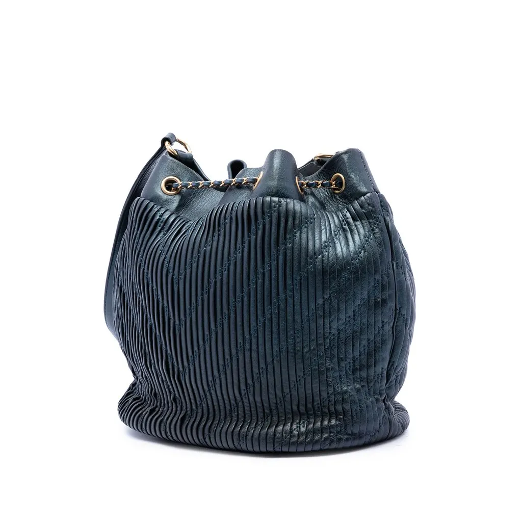 Chanel Small Crumpled Calfskin Coco Pleats Drawstring Bucket Bag Blue Leather Very good - Back View