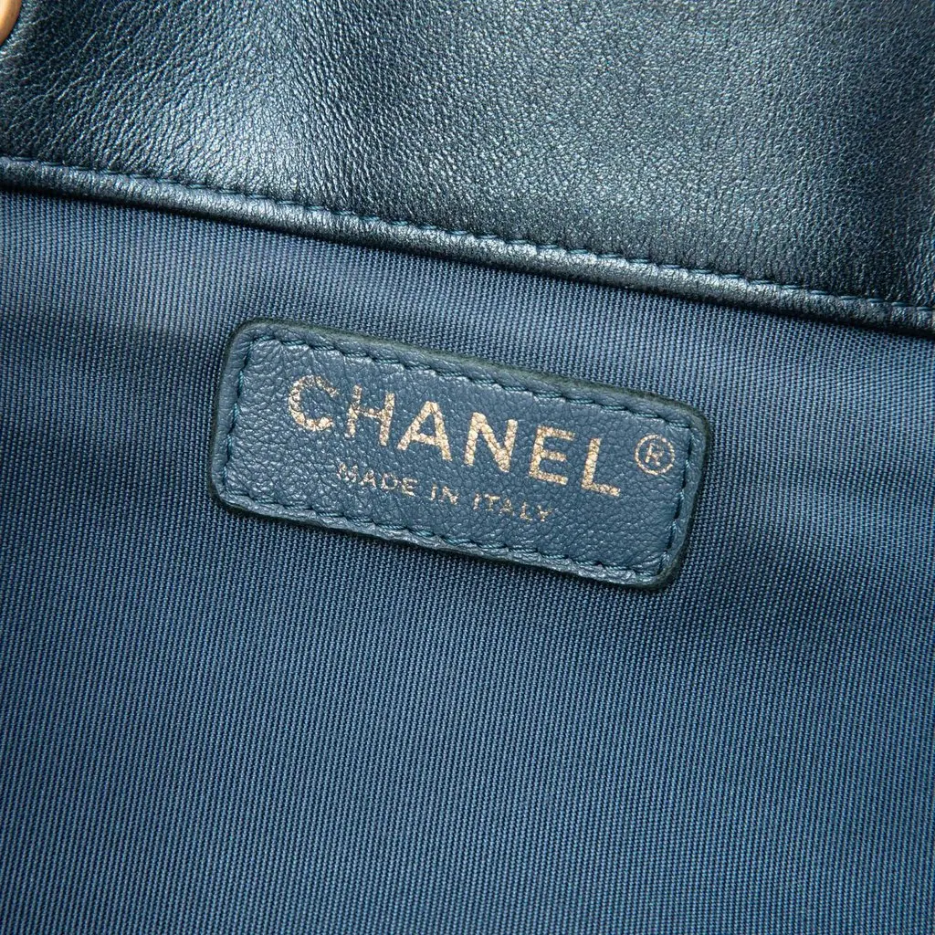 Chanel Small Crumpled Calfskin Coco Pleats Drawstring Bucket Bag Blue Leather Very good - Box View