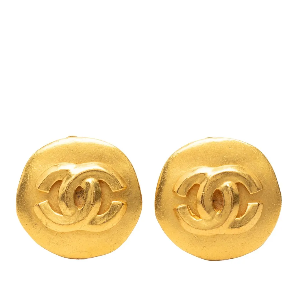 Chanel CC Gold Plated Round Clip On Earrings Gold Metal Very good - Front View