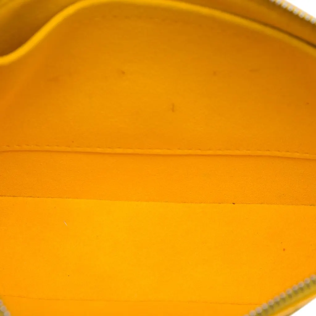 Louis Vuitton Epi Pochette Accessoires Yellow Leather Very good - Model View